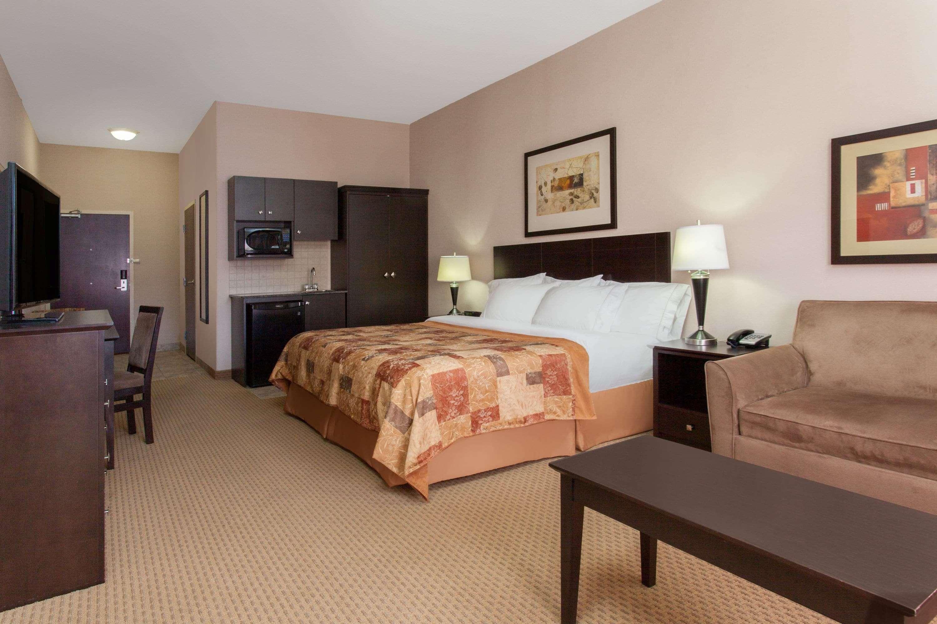 Ramada By Wyndham Brooks Exterior foto